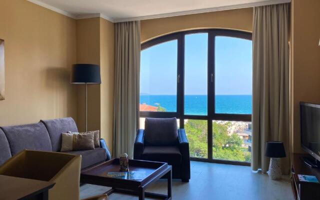 ROYAL BEACH private apartment