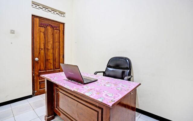 OYO Life 92785 Wisma Trubus  Syariah