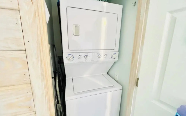 SEA Strand Court 3 #22