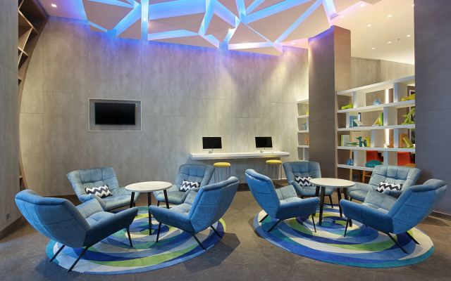 Holiday Inn Express Jakarta Wahid Hasyim by IHG – Lobby – Jakarta