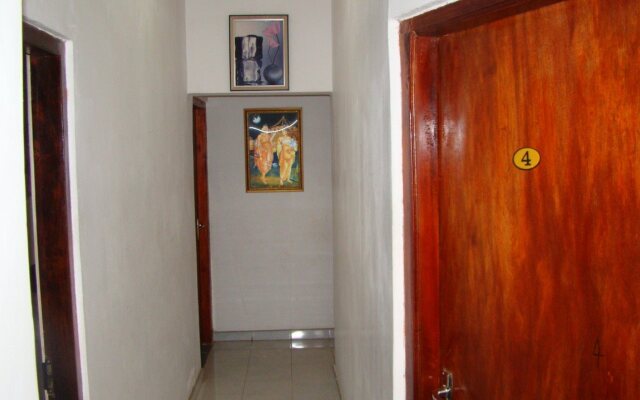 New Pawana Hotel
