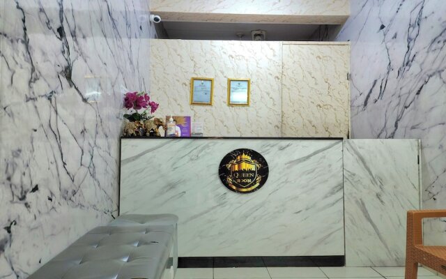 Queen Room 2 @ Grand Center Point Apartment