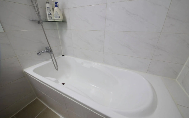 Abata Business Hotel
