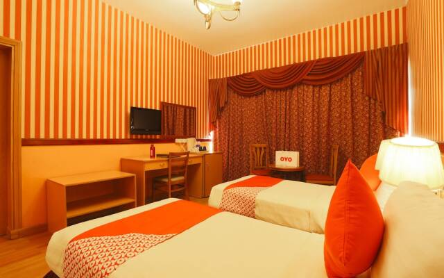 OYO 297 California Hotel
