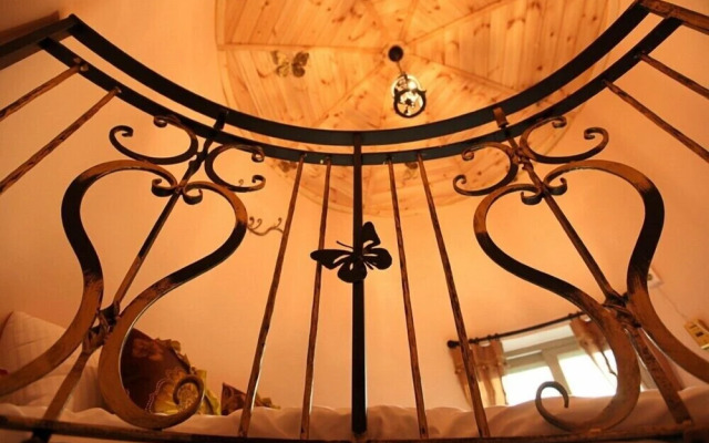 Apple farm stay