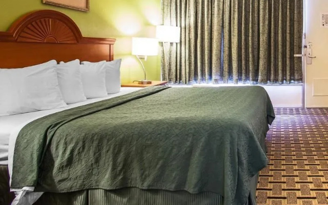 Quality Inn & Suites