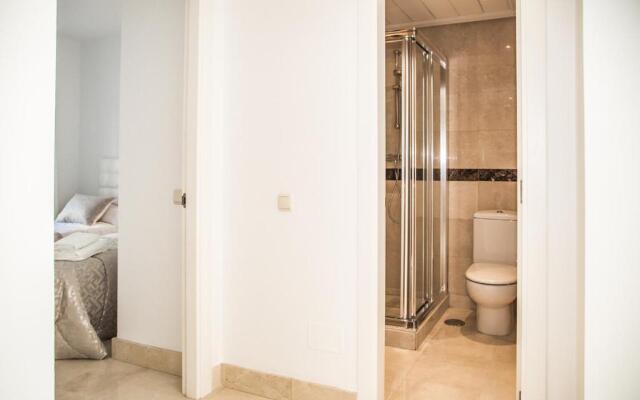 Luxury Duplex Penthouse Alcazaba Beach - RDR157