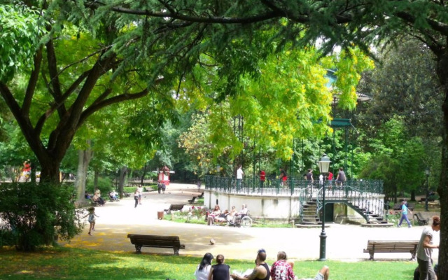 Renovated Charming Apartment, By TimeCooler