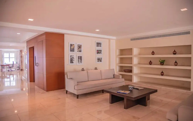 San Diego 974 Suites