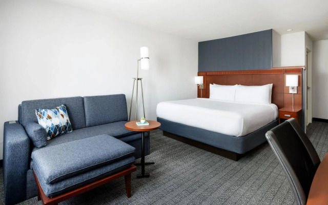 Courtyard By Marriott Las Vegas Stadium Area