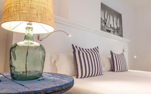 Marina Suites