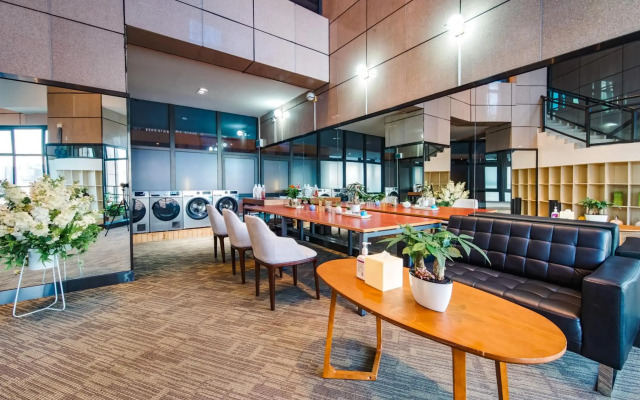 Lia Charlton Hotel Shenzhen