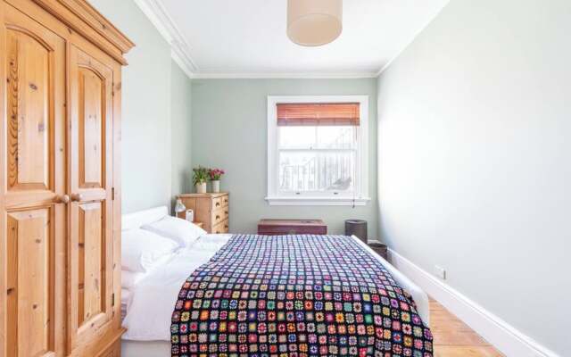 Spacious Central Hove Beach Flat
