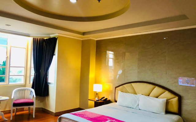 Hermitage Hotel & Resort (SHA Certified)