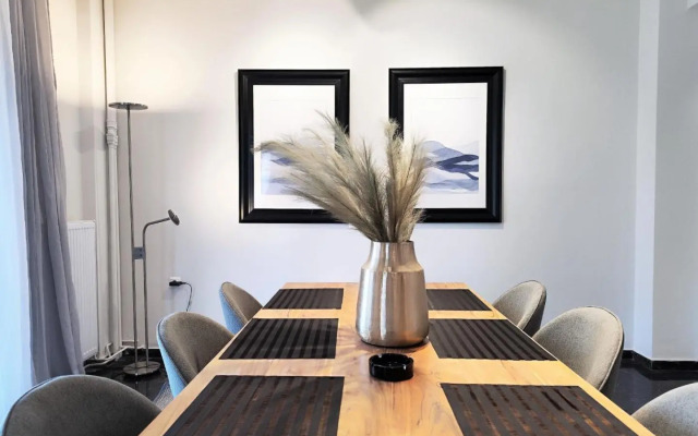 Etolou B5 - by Verde Apartments