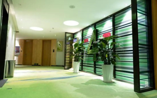 Guoling No.19 Hotel (Zhengzhou Erqi Square Railway Station)