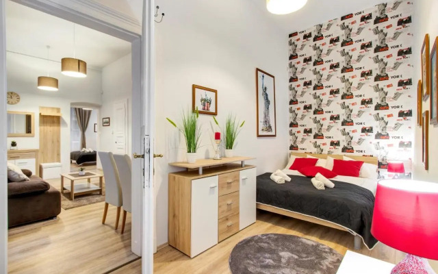 Standard Apartment by Hi5 - Weiner Leo