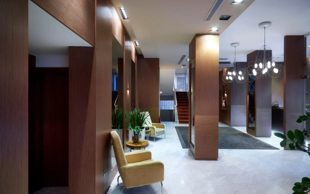 Irida Hotel