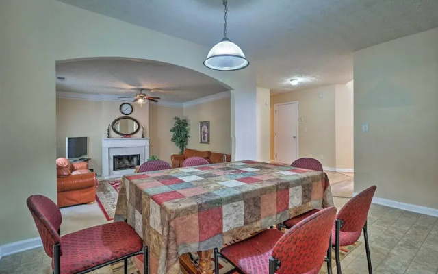 Suburban Atlanta Vacation Home - 20 Mi to Downtown