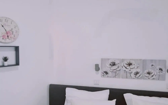 100 AN - Napa Living 22