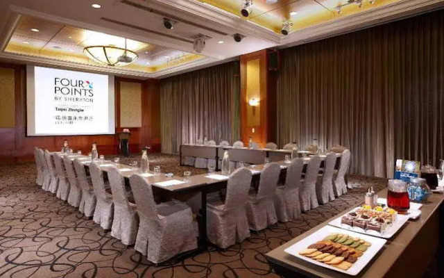Four Points by Sheraton Chung Ho Taipei