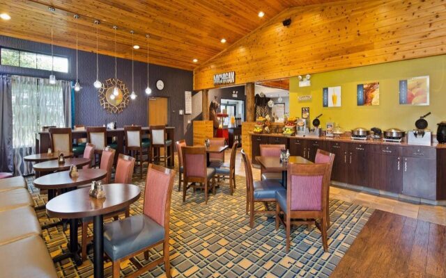 White Pines Inn & Suites