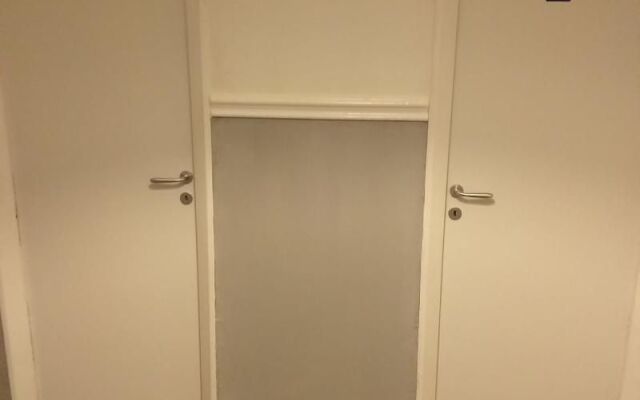 Hostel alexander