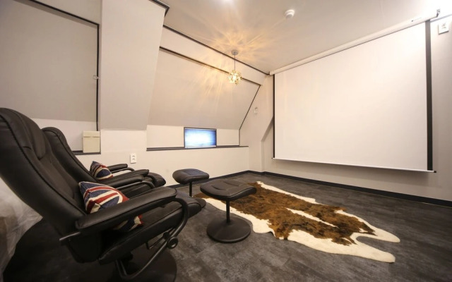 Changwon Bongok-dong Fine Avenue Hotel