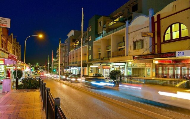 4 Ensuite Chelsea Villa CBD-Airport