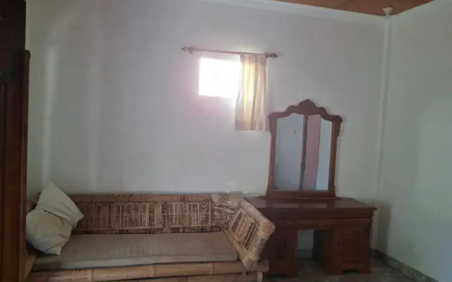 Oyo 1133 Gusung Indah Bungalow & Restaurant