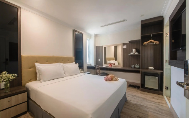 Seven Seas Hotel and Apartment
