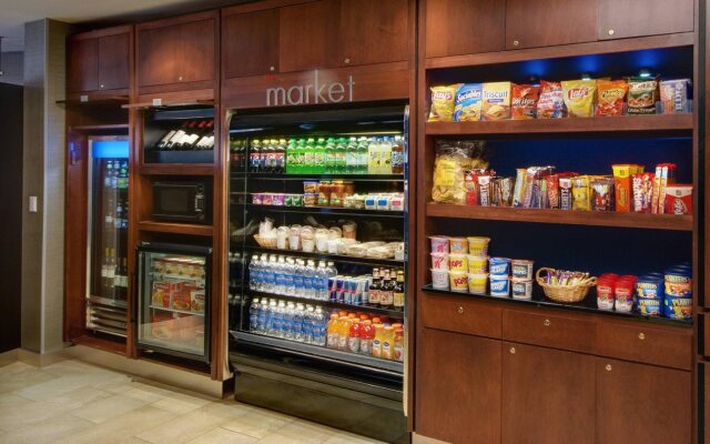 Courtyard by Marriott Madison East