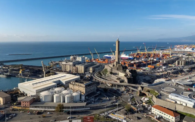 Pleasant 2BR flat next to Genoa Port
