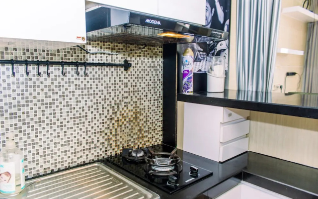 Comfort And Warm Studio At Serpong Greenview Apartment