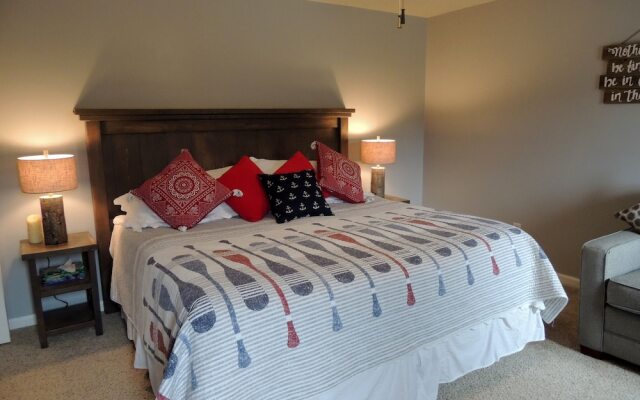 Allure Of The Lake 3 Bedrooms 2 Bathrooms Home