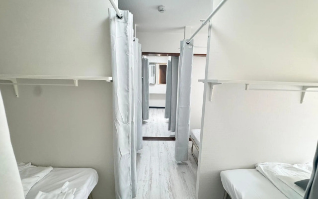 Osaka guest house sakura – Hostel