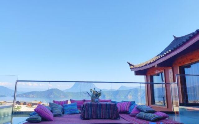 Shanhai Yushu Designer Lakeview Holiday Guesthouse