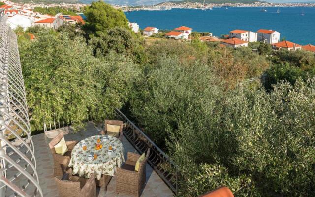 Residence Villa Irena Apartments