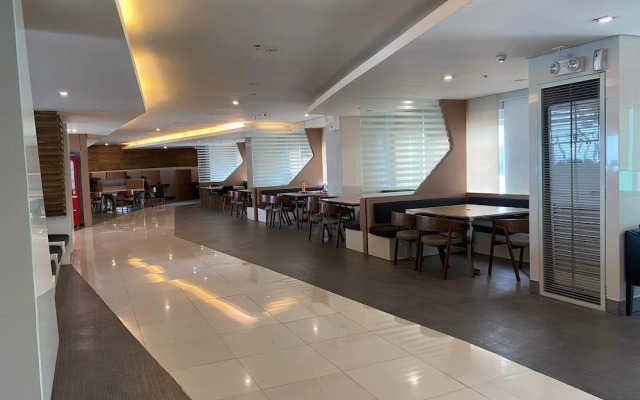 Green Residences Taft Ave. by darpm