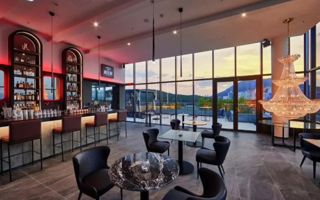 Citadines Connect Hotel Hari Busan