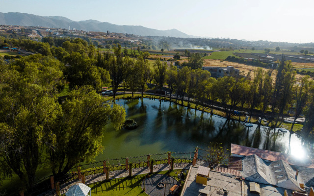 BTH Hotel Arequipa Lake