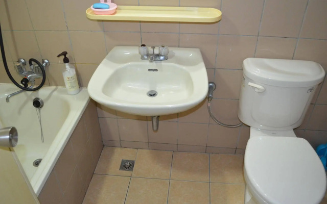 Holo Hostel