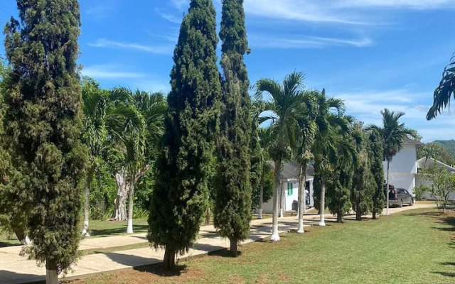 Lachemar Guest House