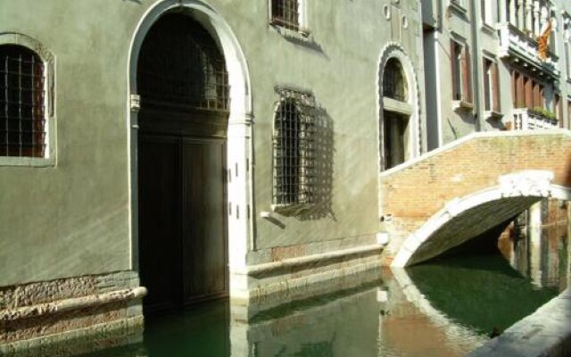 Leone Marciano Venice Apartment with independent and private entrance