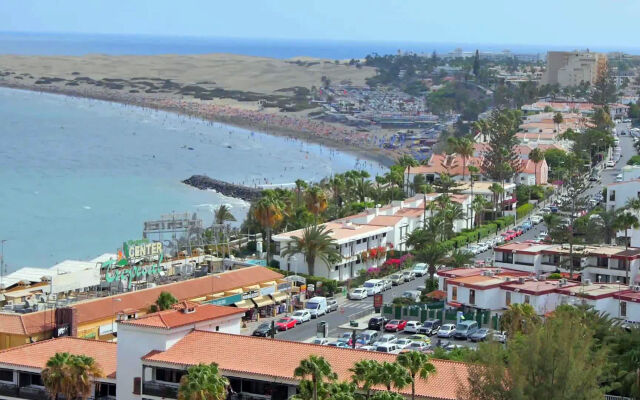 Corona Roja Apartments