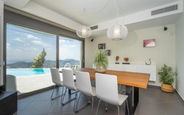 Luxurious 4bd Villa with outstanding view