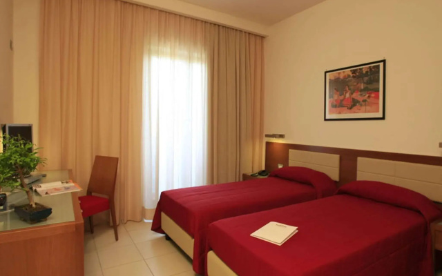 La Costiera Hotel