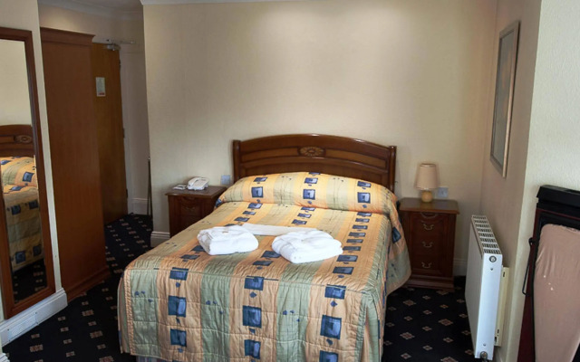 New Westcliff Hotel