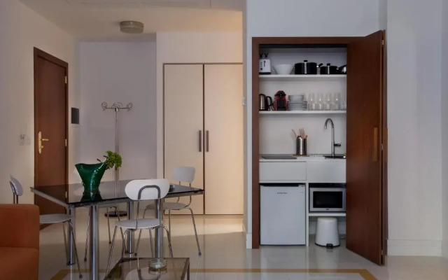 Corso Novara 5 Design Apartments