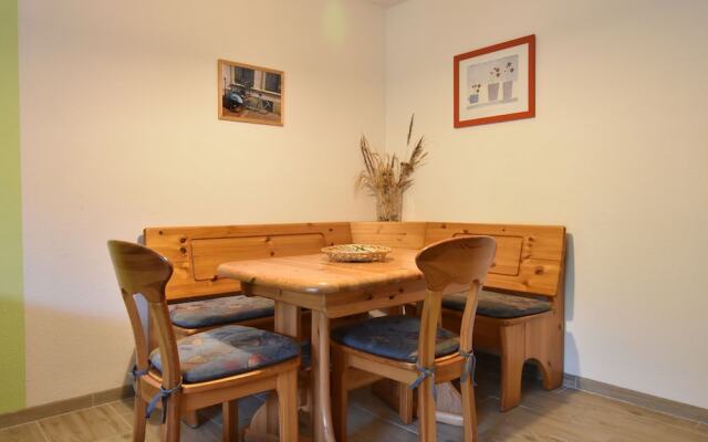Quaint Apartment near Sea in Boltenhagen